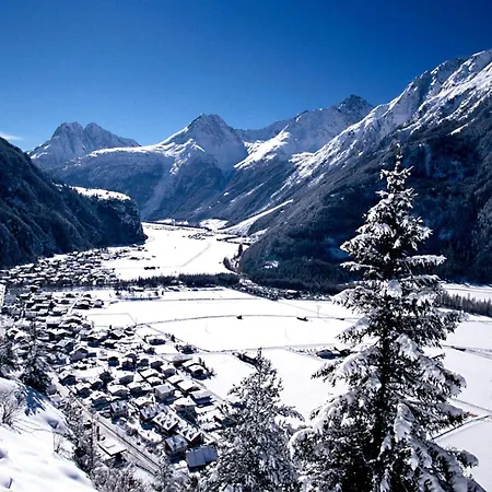 Alpengluehen By Interhome アパート *