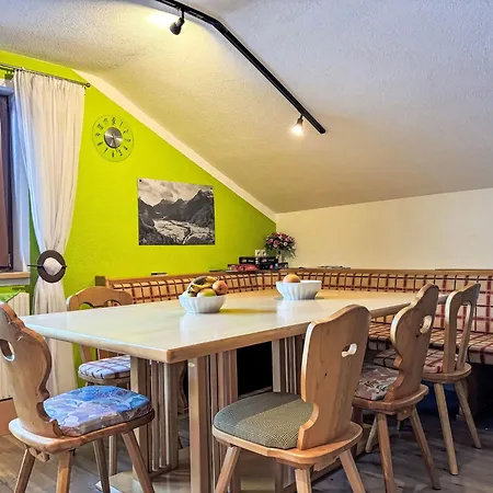 Alpengluehen - Lfd140 By Interhome *